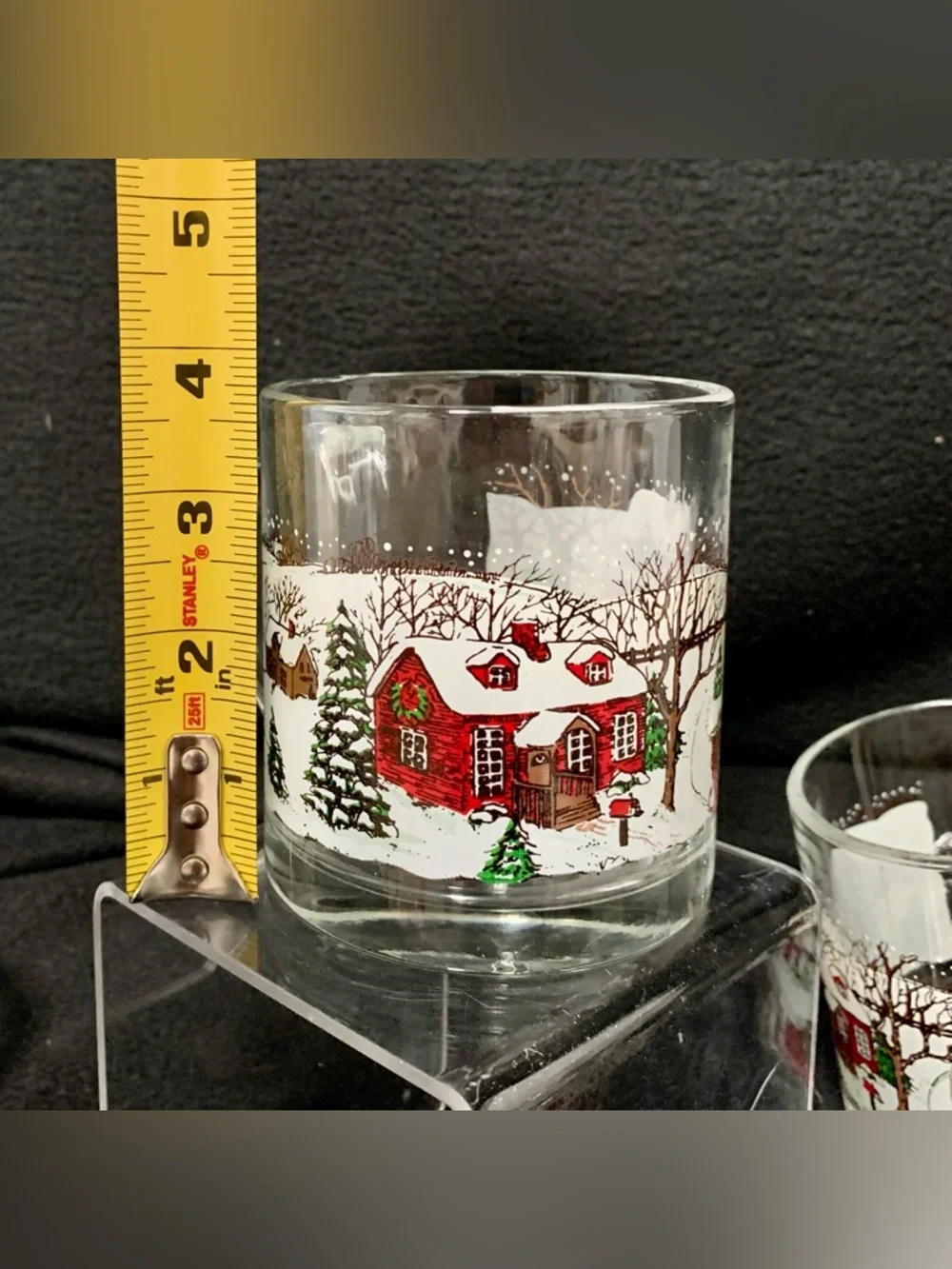 🔍(4) MADE IN USA CHRISTMAS WINTER VILLAGE GLASS MUGS — HORSE & SLEIGH
